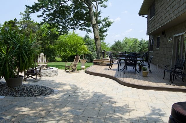 Deck vs. Patio: Which is Right for You?
