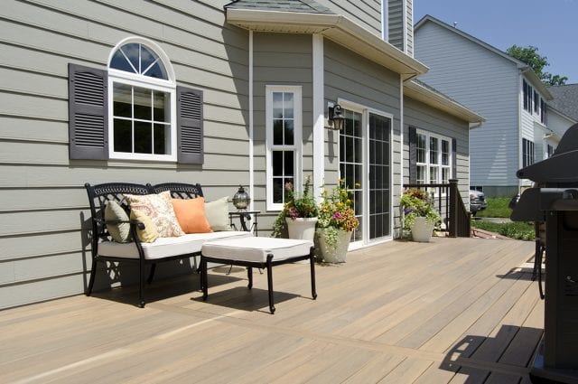Cleaning Composite Decks the RIGHT Way