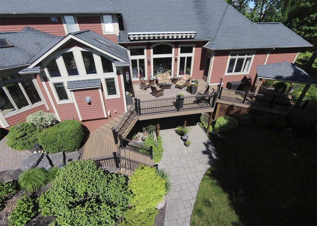 vertical landscaping features on outdoor deck design backyard deck design with vertical movement