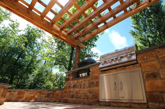 Outdoor Kitchen Designs & Ideas
