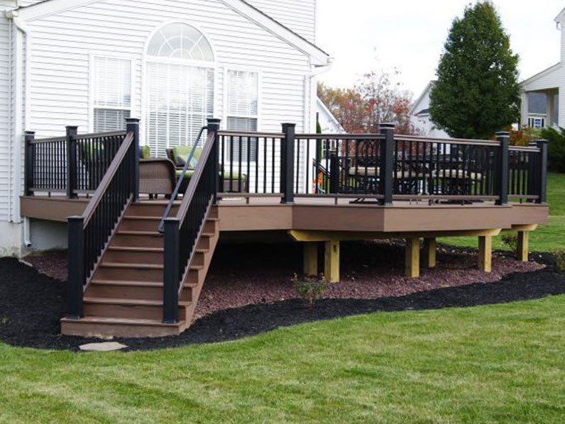 brown oak composite deck that's quality made quality keystone custom deck